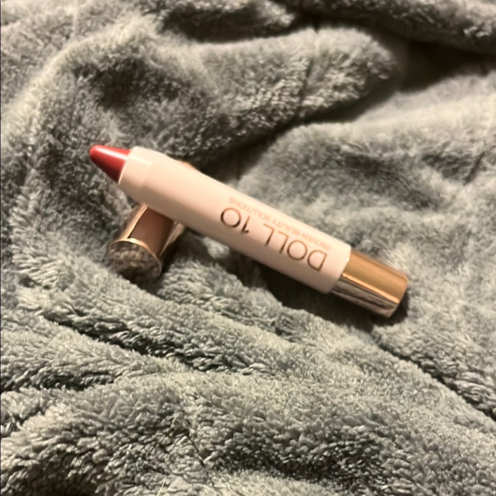 Doll 10 Lip Crayon- Let Go
